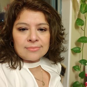 Meet your Posher, Ana